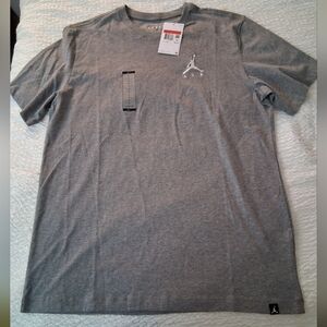 Jordan Mens Classic Gray Short Sleeve Tee Size Large NWT